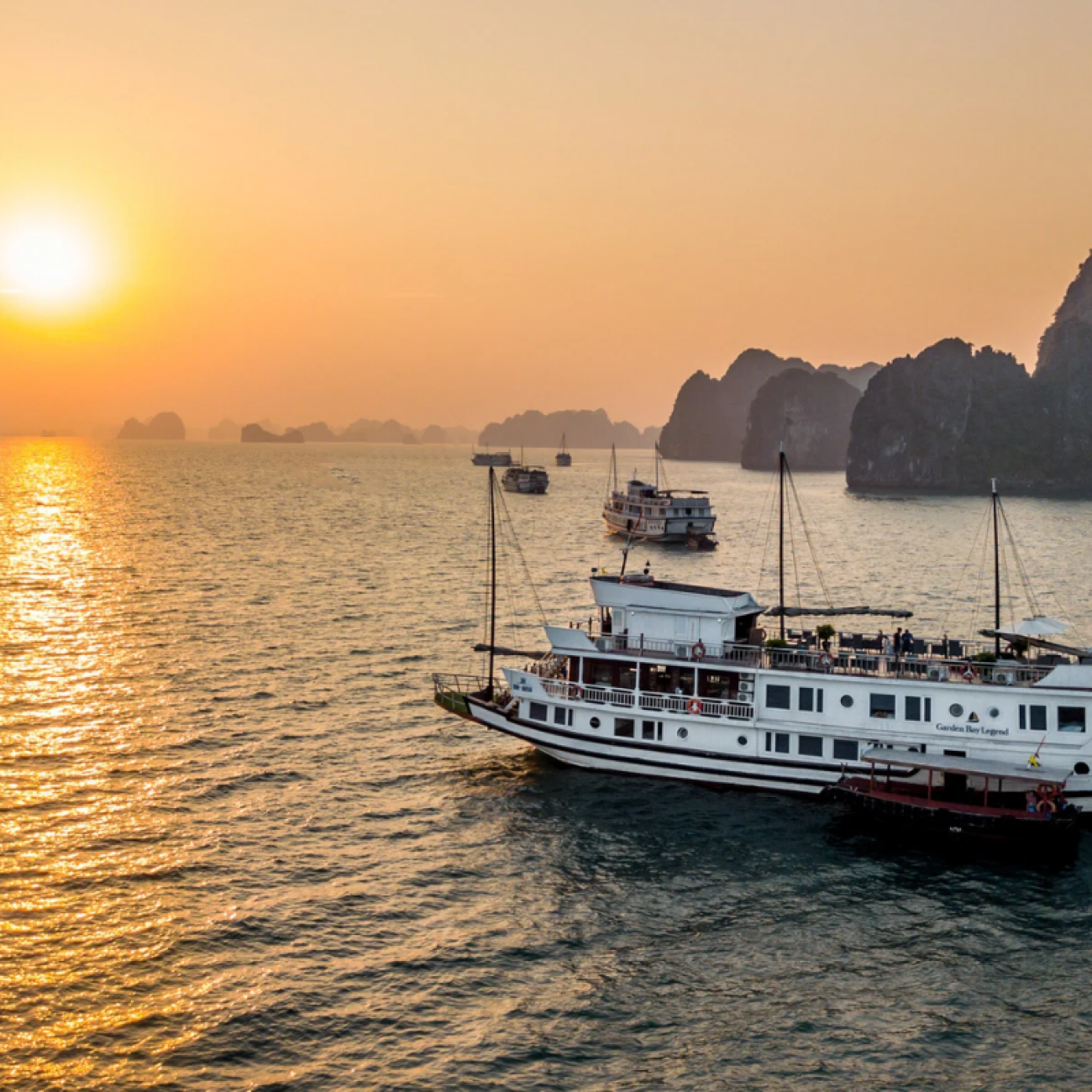 Garden Bay Cruise Halong