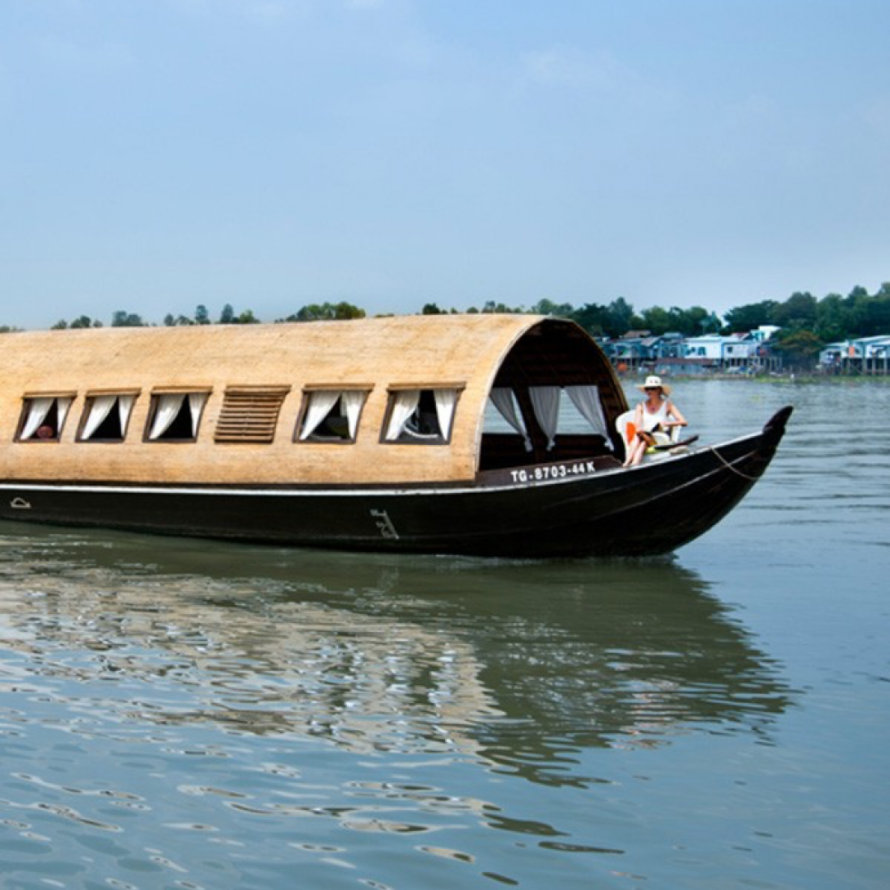 Song Xanh Sampan Cruises