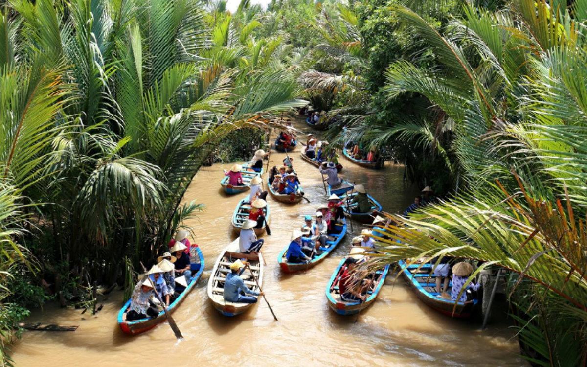 Amazing Vietnam Holiday Package Tour: 14 Days