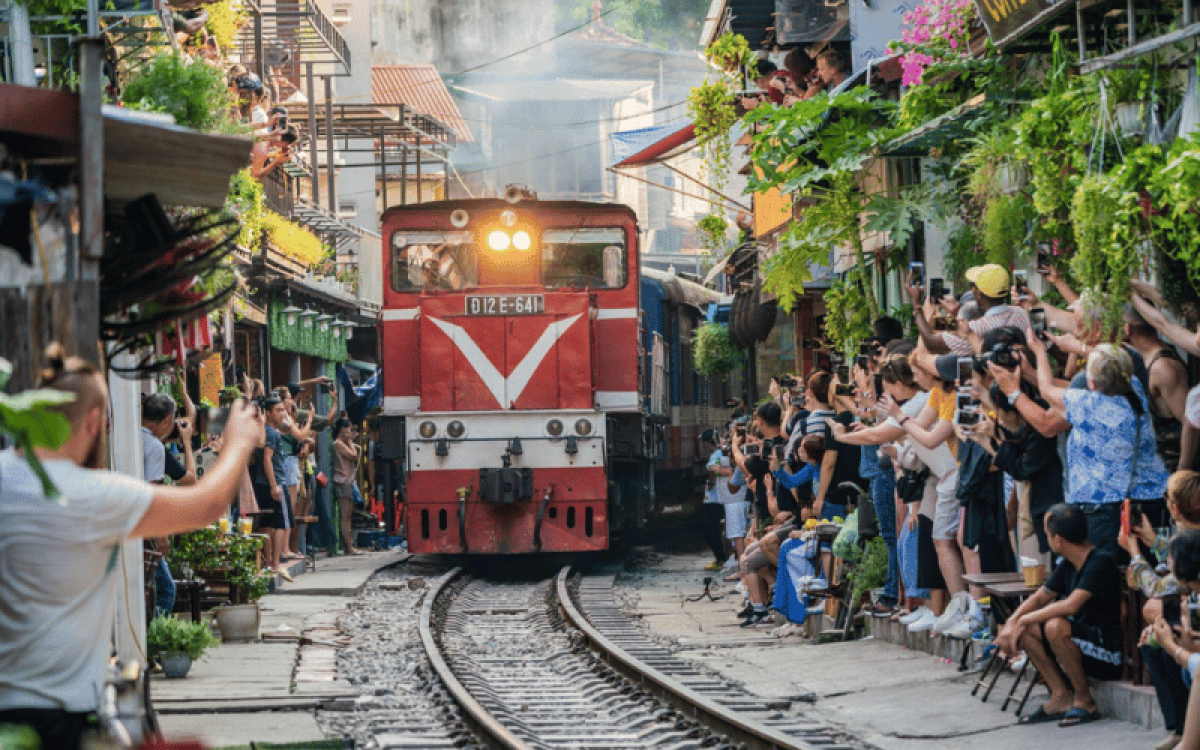 Best Vietnam Travel Package - 14 days from North to South