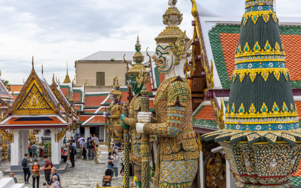 Breathtaking Thailand And Vietnam Tour: 18 Days
