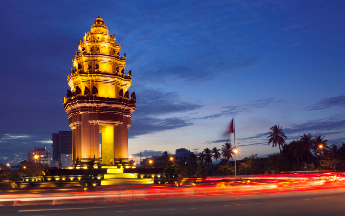 6-Day Cambodia Adventure: Royal Treasures & Ancient Temples Await