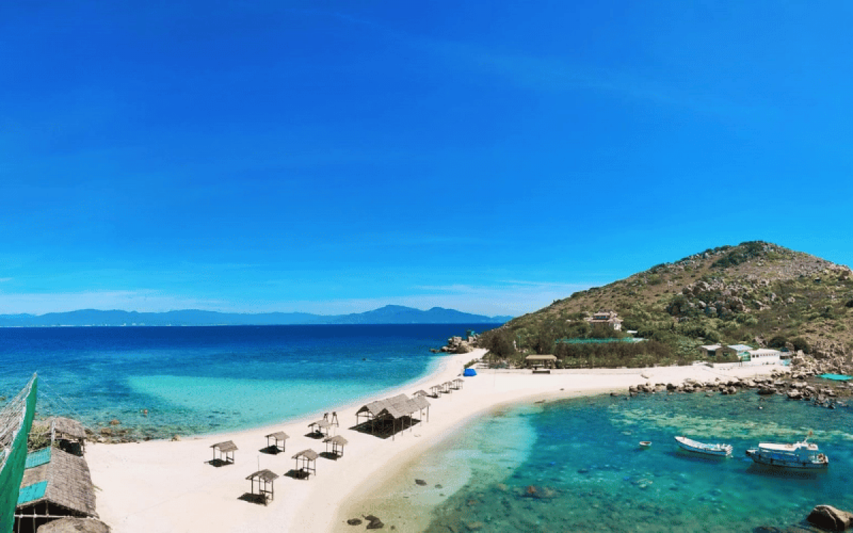 19-Day Vietnam: Exclusive Grand Expedition