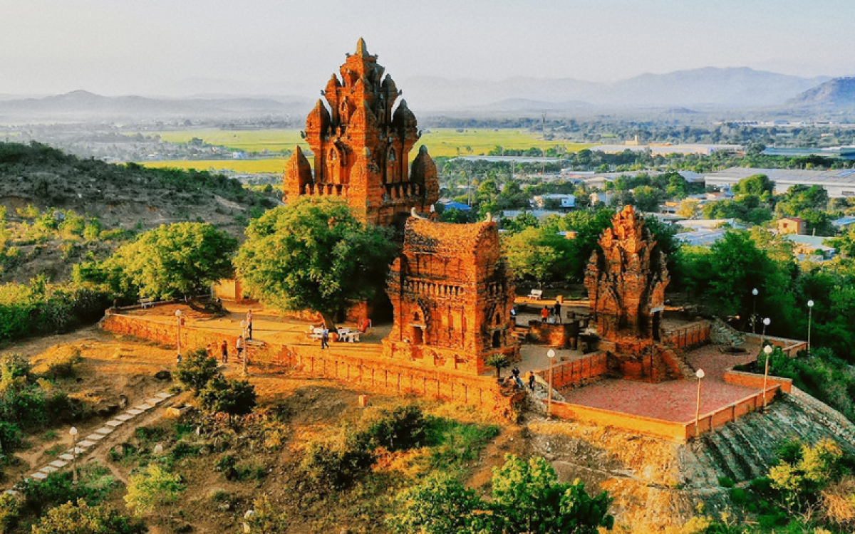 Discover Vietnam Jewels: A 21-Day Grand Exploration Tour