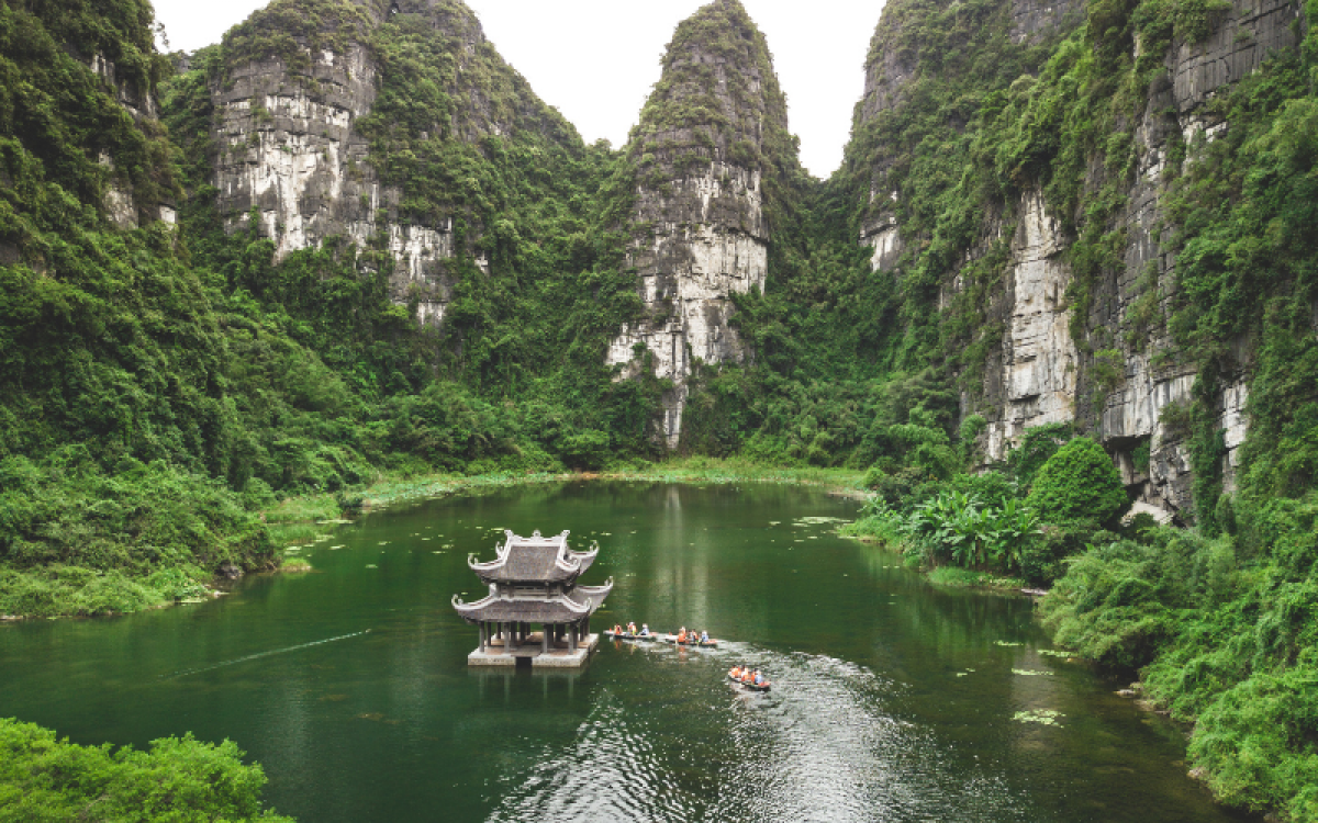Luxurious Vietnam Exploration Tour Package: 11 Days