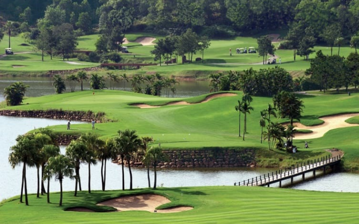 Golf & Culture Package Tour in Vietnam (19 Days)