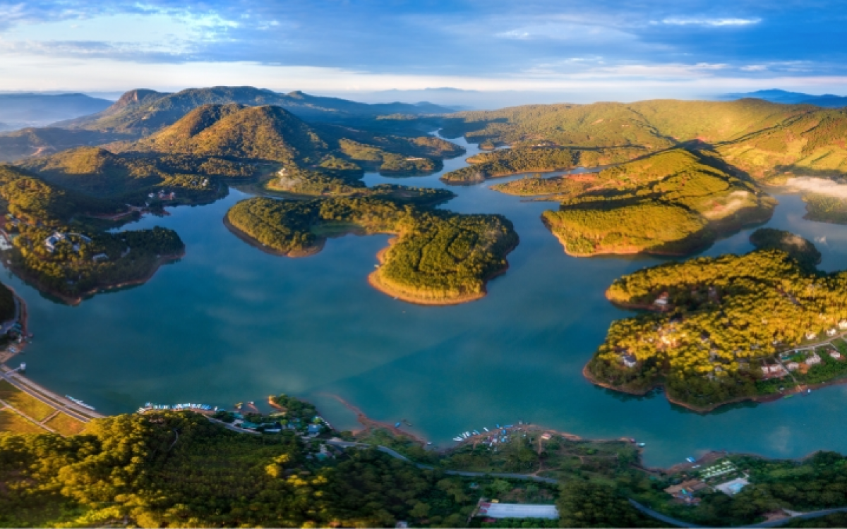 Golf & Culture Package Tour in Vietnam (19 Days)