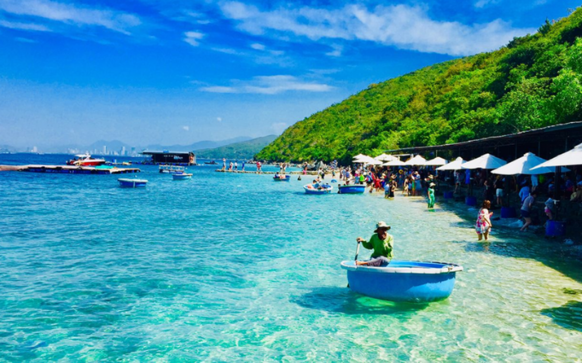 Golf & Culture Package Tour in Vietnam (19 Days)