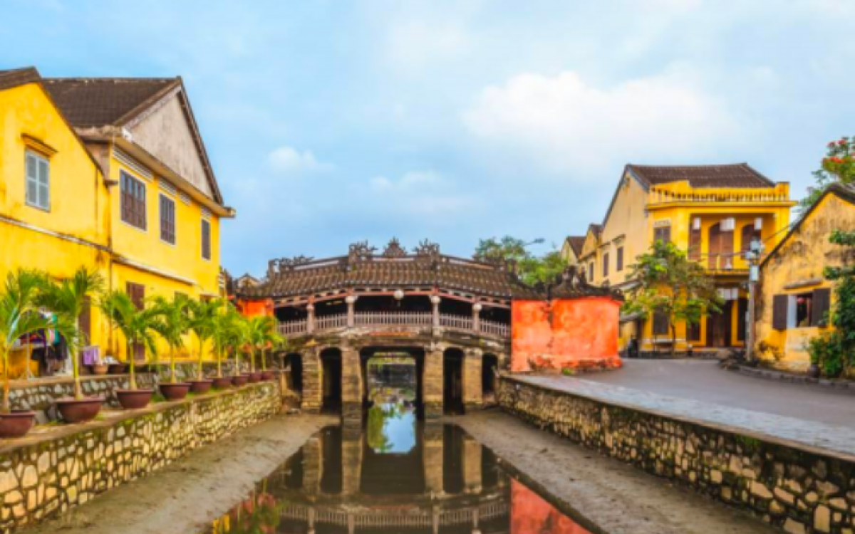 Vietnam Iconic Odyssey: 8-day Journey from North to South