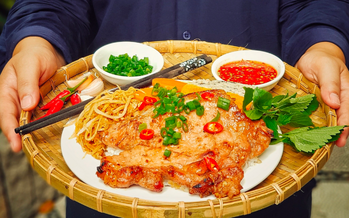 Vietnam Iconic Odyssey: 8-day Journey from North to South