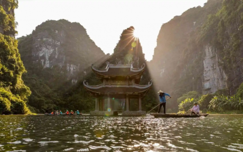 All-Inclusive Tour Package of 2025: Explore Vietnam, Cambodia & Malaysia (24 Days)