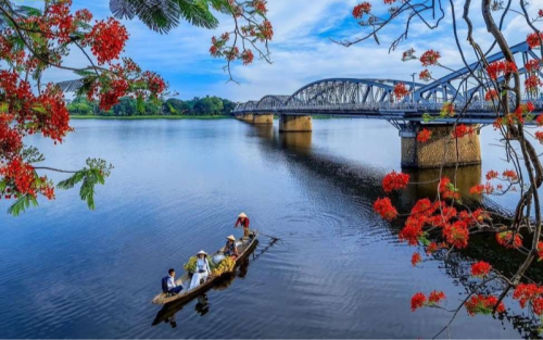 Luxury Vietnam Culinary Tour: 12 Days