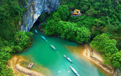 Vietnam Travel Package: 17 Days of Luxury